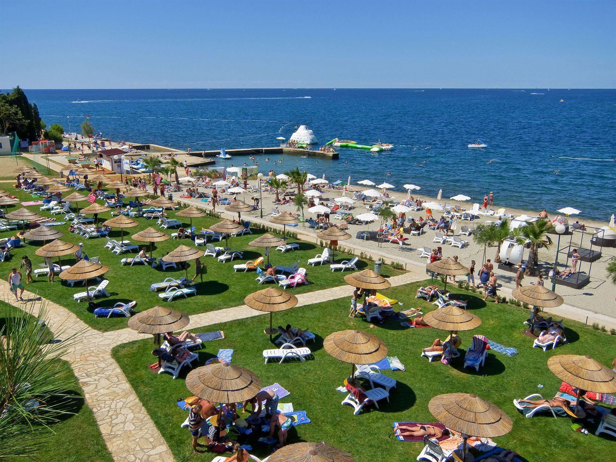 Valamar Pinia Hotel Porec Exterior photo